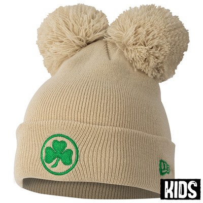 Mütze für Kinder in der Farbe beige von New Era Doppelbommel Kleeblatt Logo auf dem Mützenumschlag auf der Vorderseite