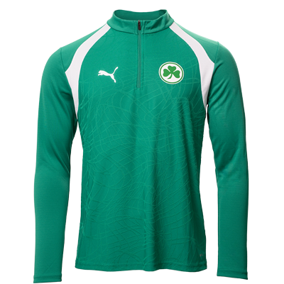 Pullover von Puma in der Farbe grün mit Viertelreißverschluss Weiße Details an der Brust Kleeblatt Logo auf der Brust