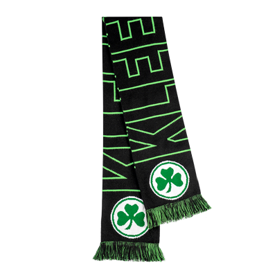 Fanschal in der Farbe schwarz und einem grünen Schriftzug "Kleeblatt" und dem Kleeblatt Logo an beiden Schalenden