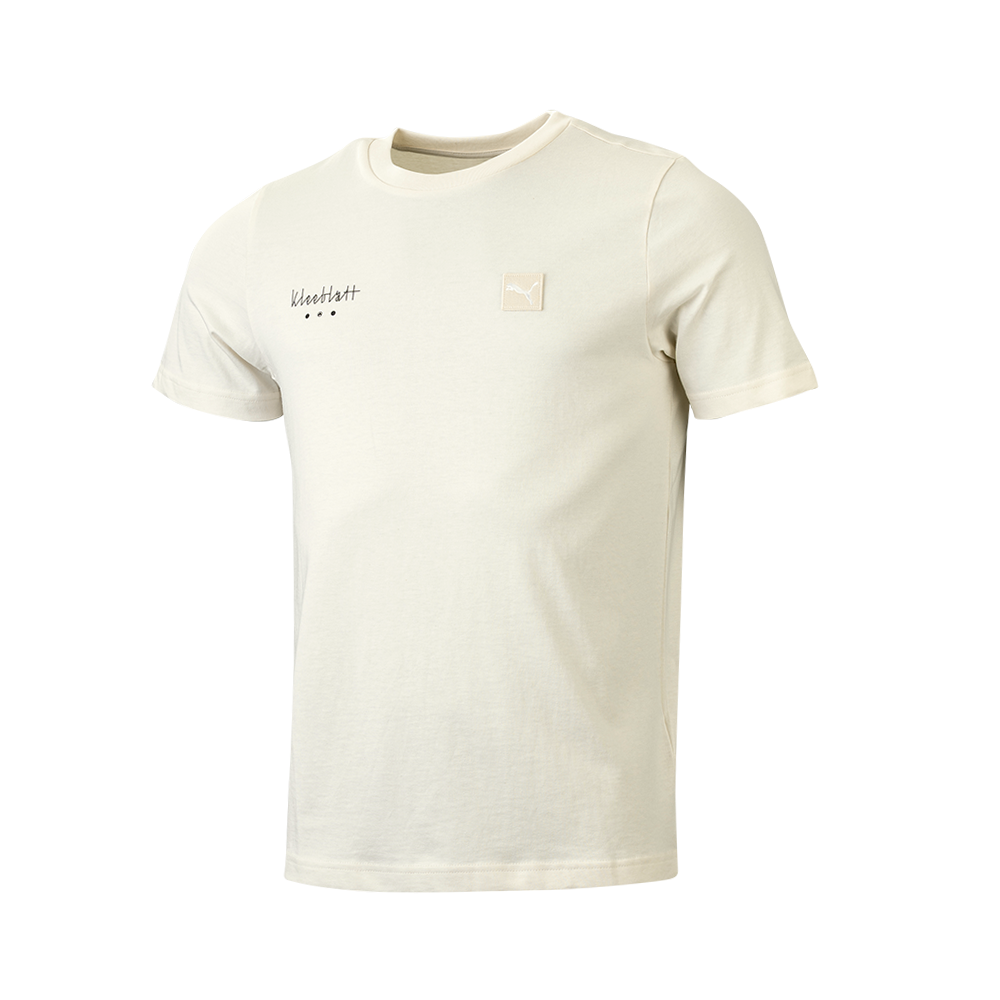 Shirt von Puma in der Farbe Off-white mit Schriftzug "Kleeblatt" in schwarz auf der Brust